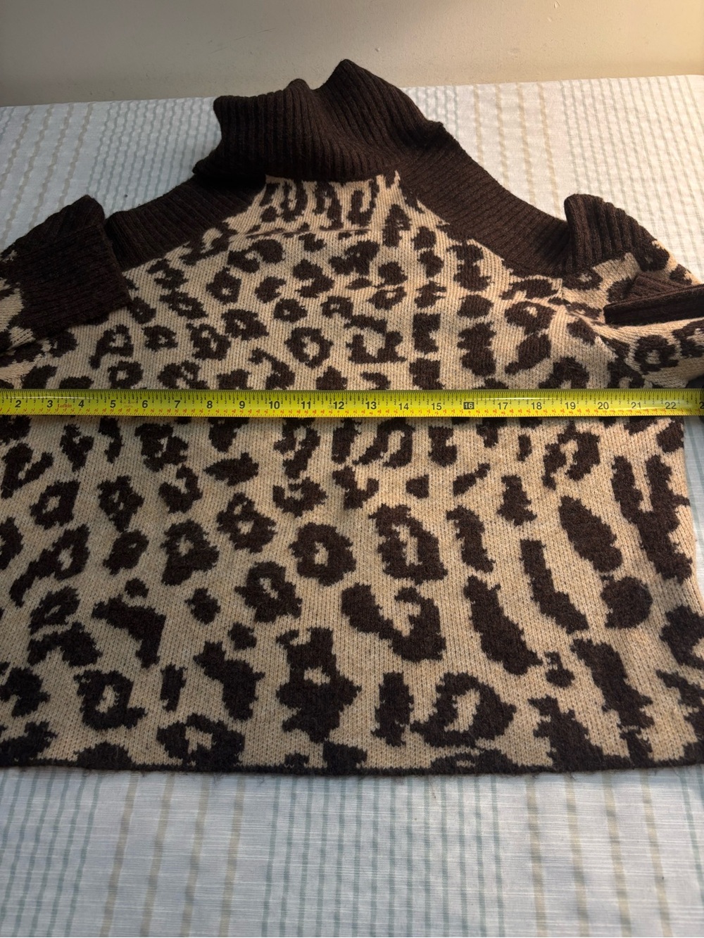 VENUS Cream & Brown Leopard-Print Off-Shoulder Sweater - Picture 4 of 5